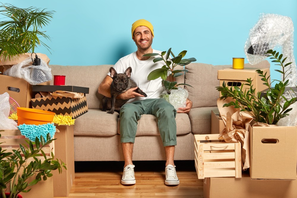 Moving-with-Pets_-A-Guide-to-Making-Your-Furry-Friends-Comfortable-in-Your-New-Home