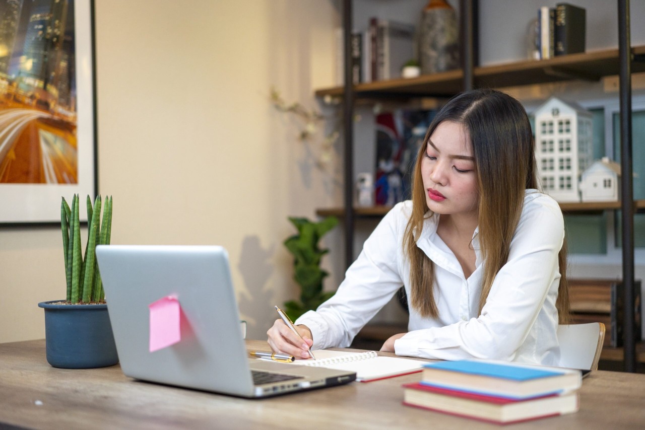 Real estate trainer The CE Shop acquires 3 training companies Looking